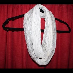 Vanity SILVER SPARKLE AND WHITE INFINITY SCARF
